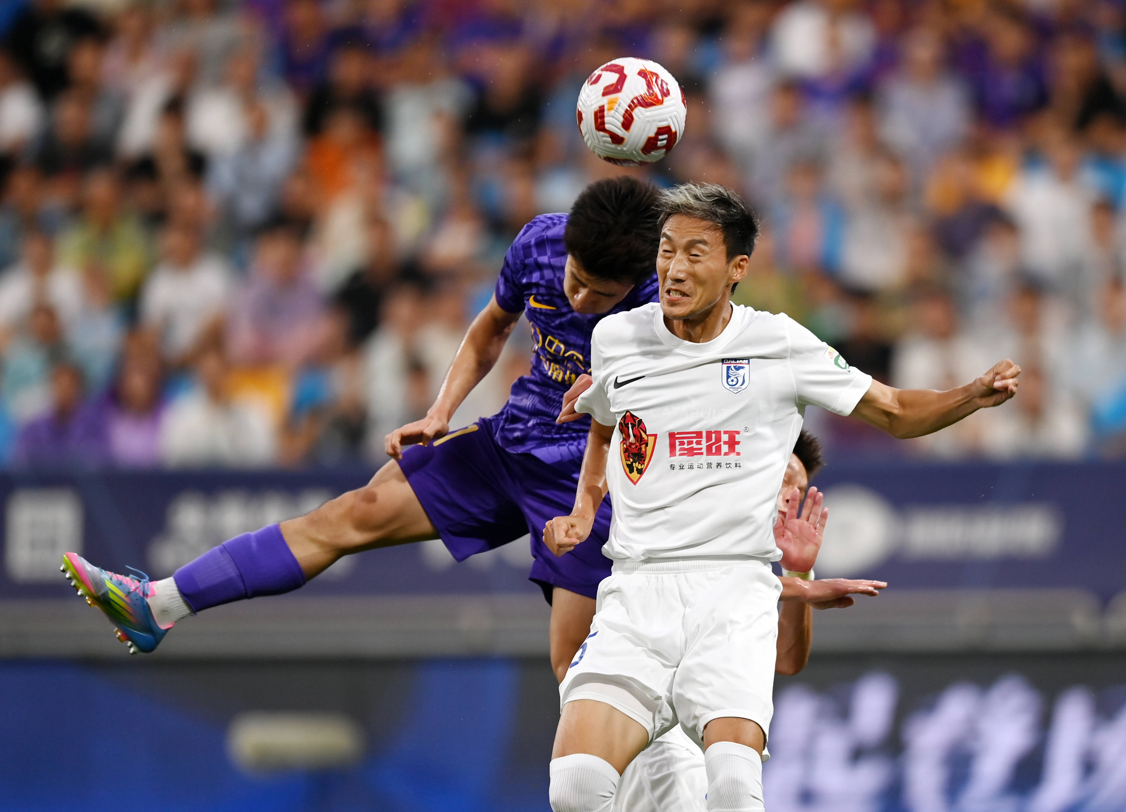 的严峻挑战 的严峻挑战