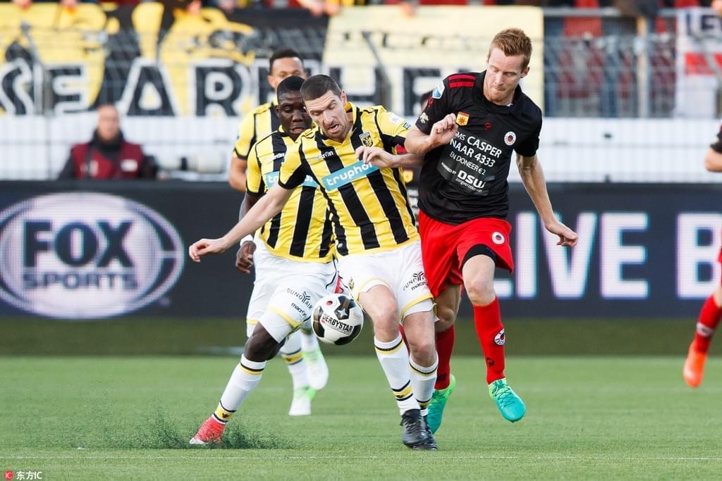 而是在发展 而是在发展